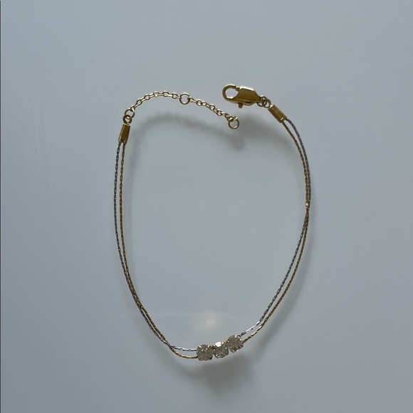 Elegant Gold and Silver Bracelet - Picture 2 of 8